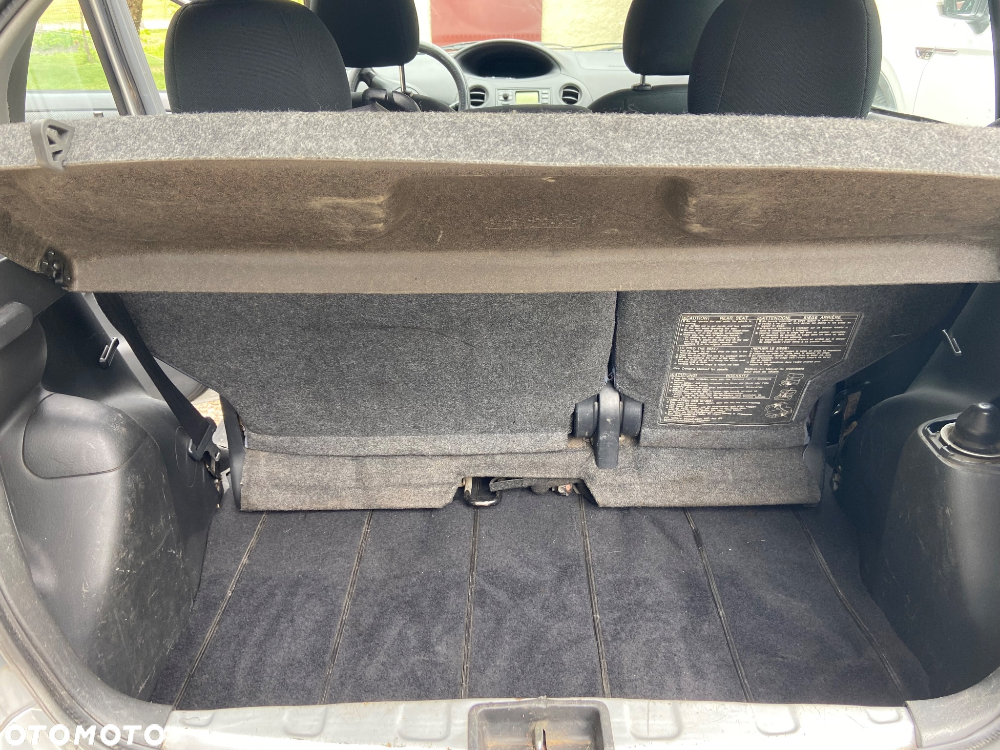 Toyota Yaris 1.4 D-4D Base - 10