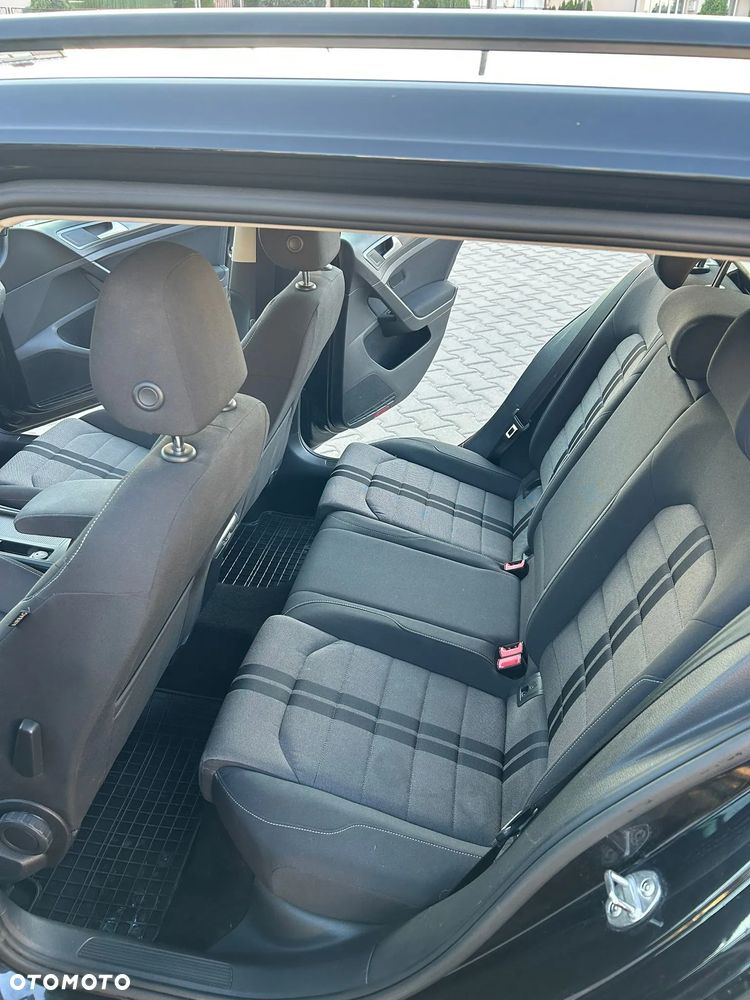 Volkswagen Golf - 19