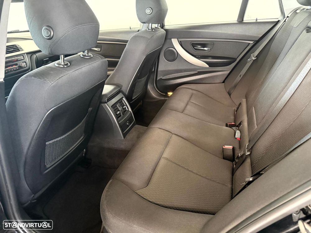 BMW 318 d Touring Navigation - 22