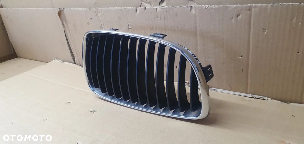 Nerka grill atrapa prawa ORYGINAŁ BMW I E81 E87 - 3