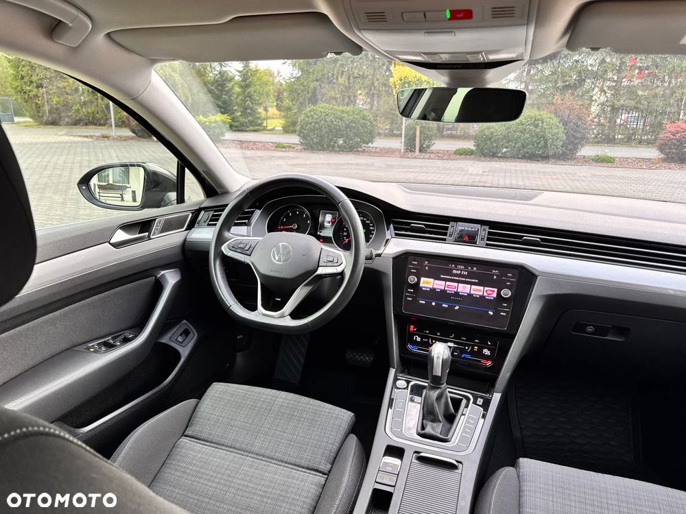 Volkswagen Passat - 14
