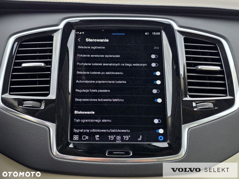 Volvo XC 90 - 32