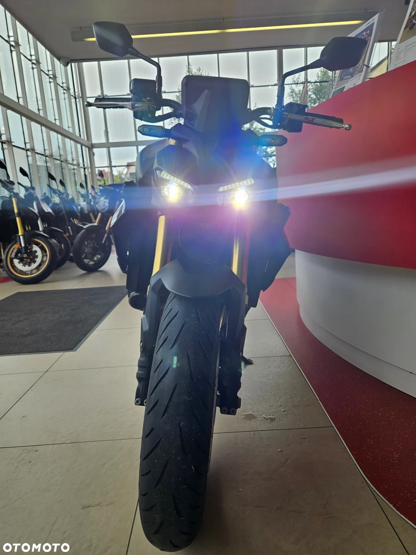 Honda CB - 11