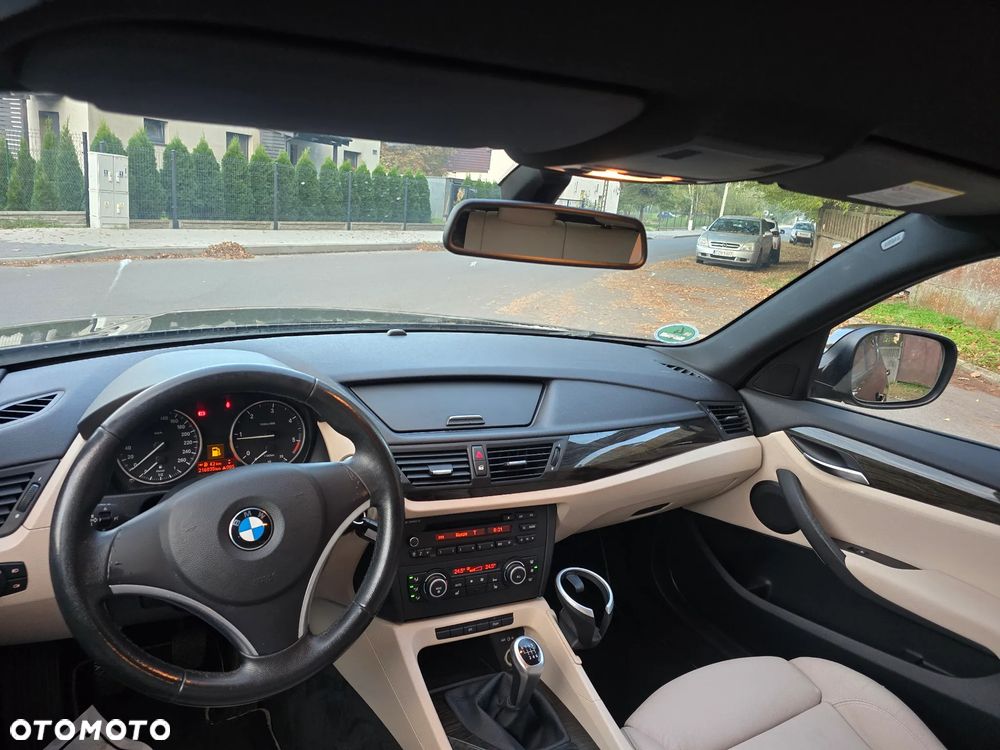 BMW X1 xDrive20d - 12