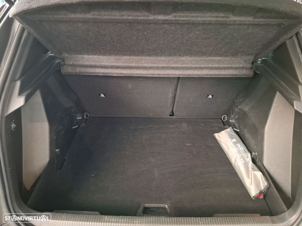 Peugeot 2008 1.2 PureTech GT EAT8 - 25