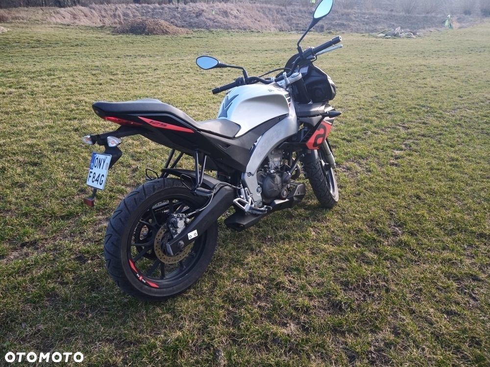 Aprilia Tuono - 5
