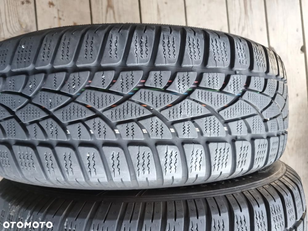 OPONY Dunlop SP Winter Sport 3D 215/60R17C 104/102H 2021r, 7/6,5mm bdb stan - 5