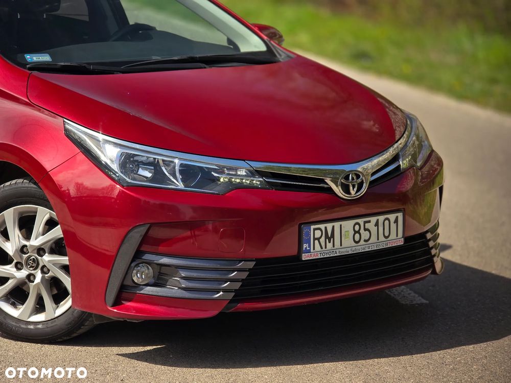 Toyota Corolla 1.6 Premium - 35