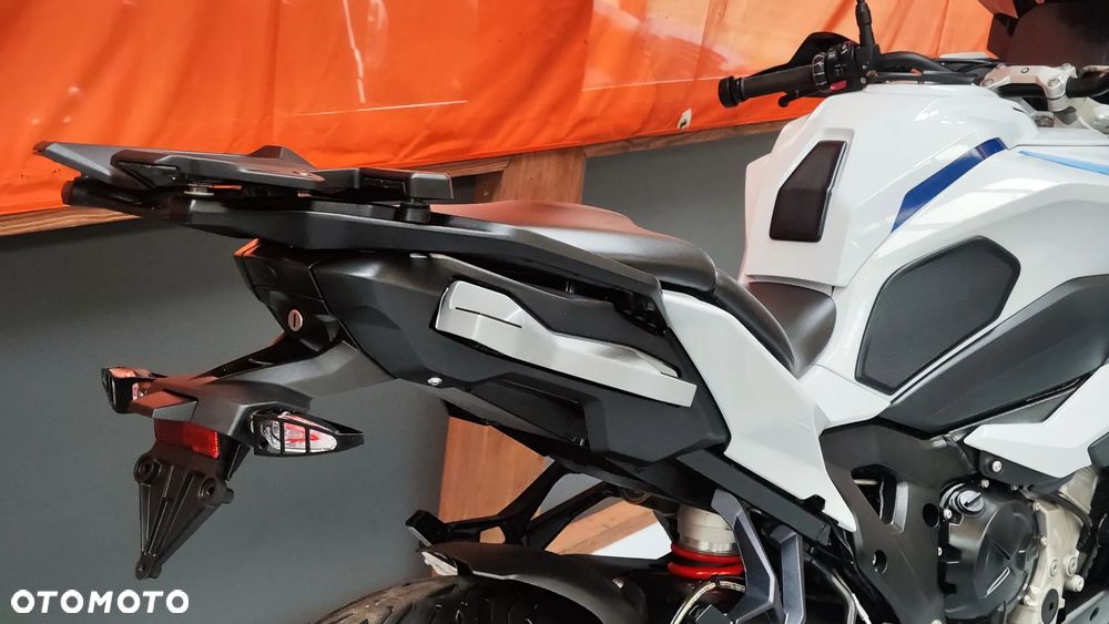 BMW XR - 11