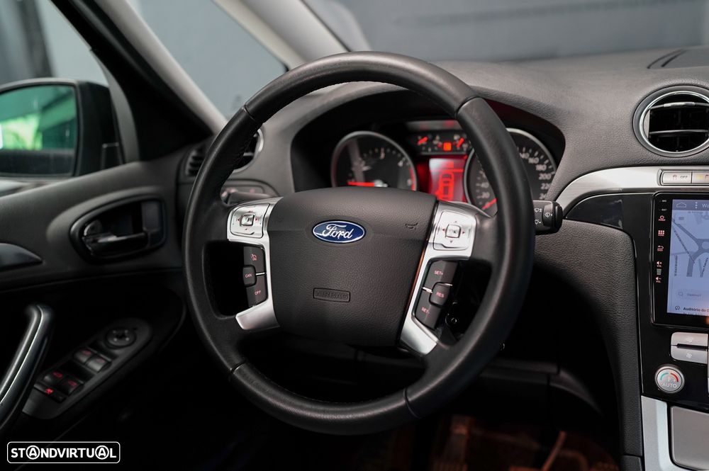 Ford S-Max 1.8 TDCi Titanium 7L - 12