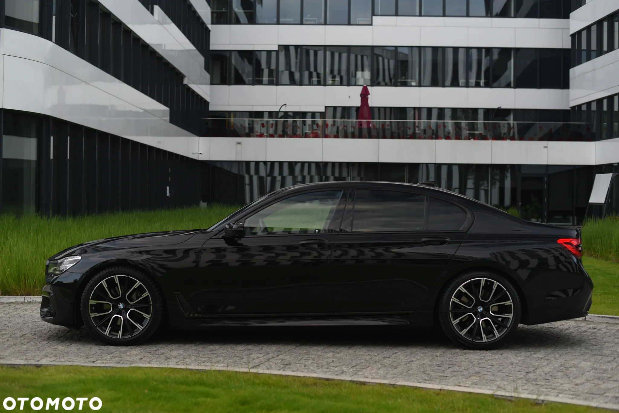 BMW Seria 7 740d xDrive - 14