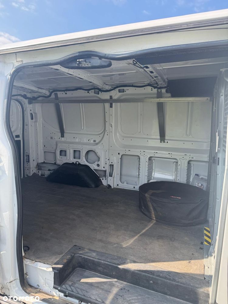 Ford Transit T-150 - 8