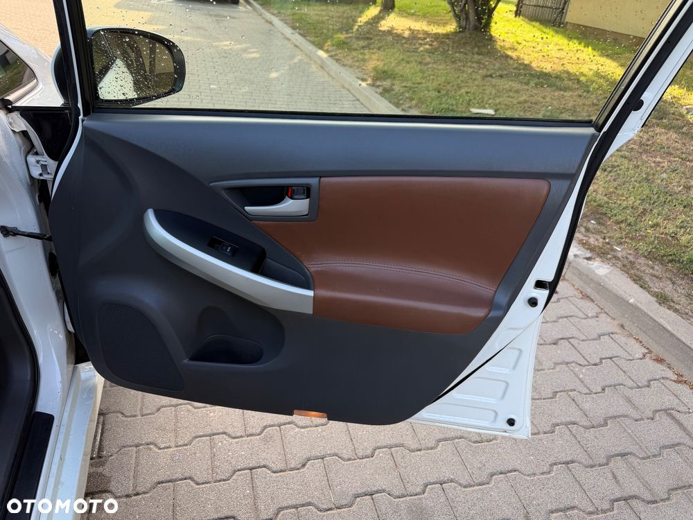 Toyota Prius 1.5 VVT-i Prestige - 18