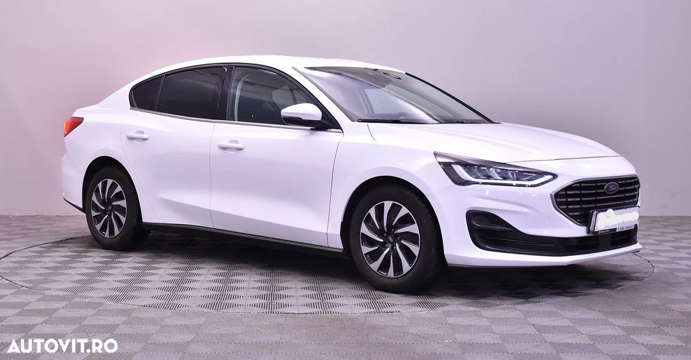 Ford Focus 1.0 EcoBoost Titanium Business - 1
