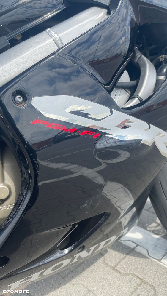 Honda CBR - 11