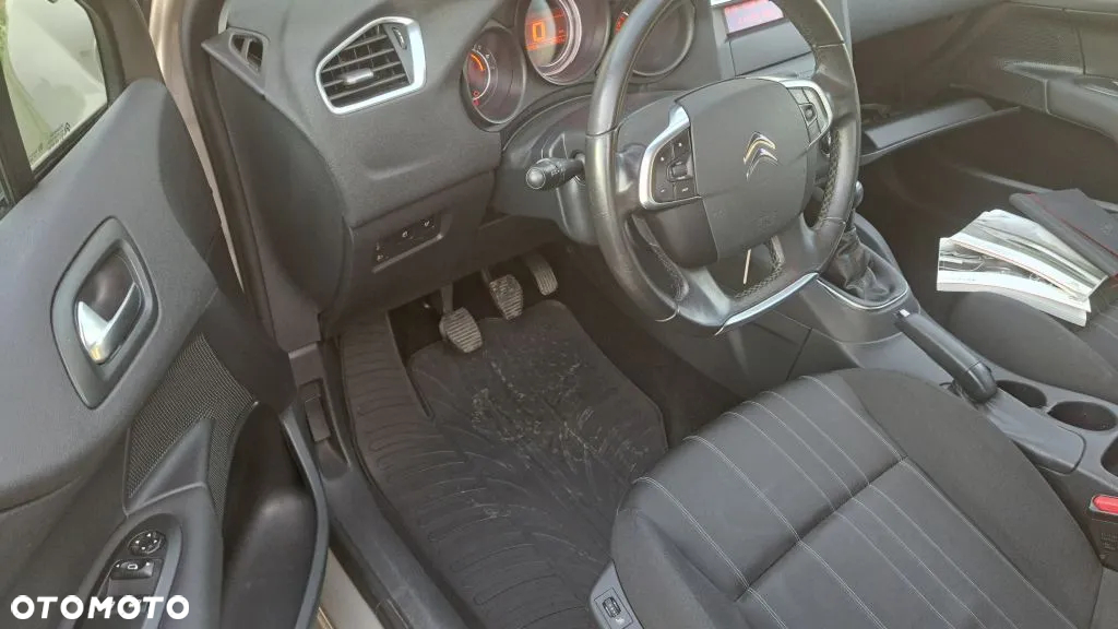 Citroën C4 HDi 90 Attraction - 11