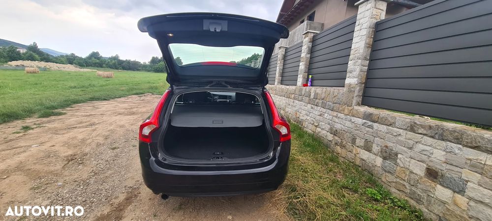 Volvo V60 D2 Basic - 3