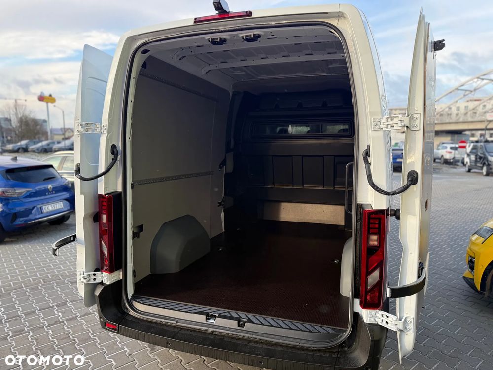 Renault Master 7 os. - 8