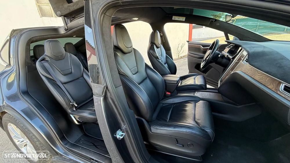 Tesla Model X 90D AWD - 1