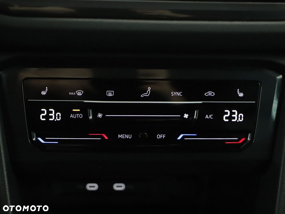 Volkswagen Tiguan - 16