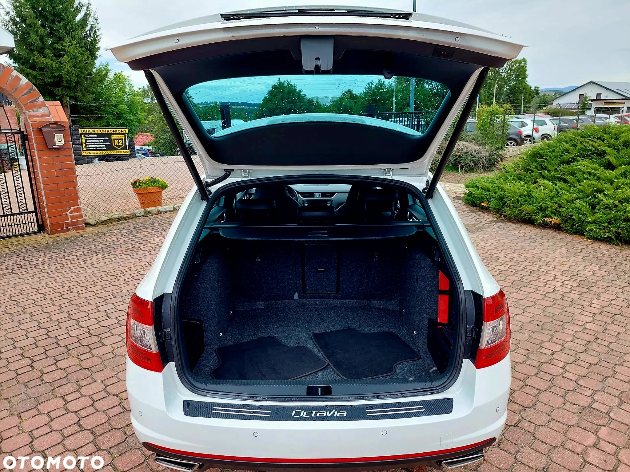 Skoda Octavia Combi 2.0 TDI RS - 15