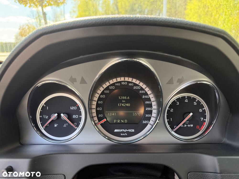 Mercedes-Benz Klasa C 63 AMG 7G-TRONIC SPORT EDITION - 23
