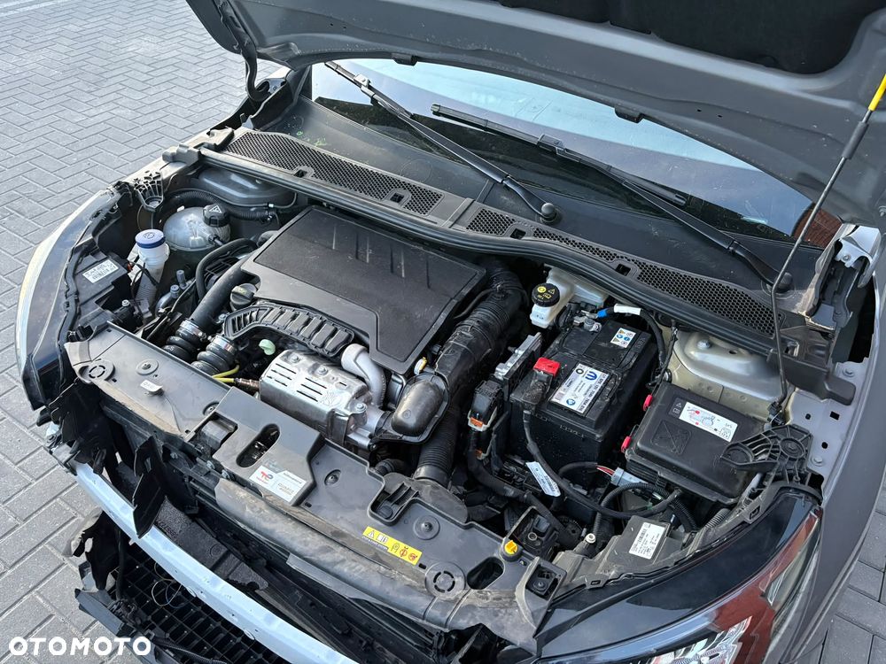 Peugeot 208 - 21