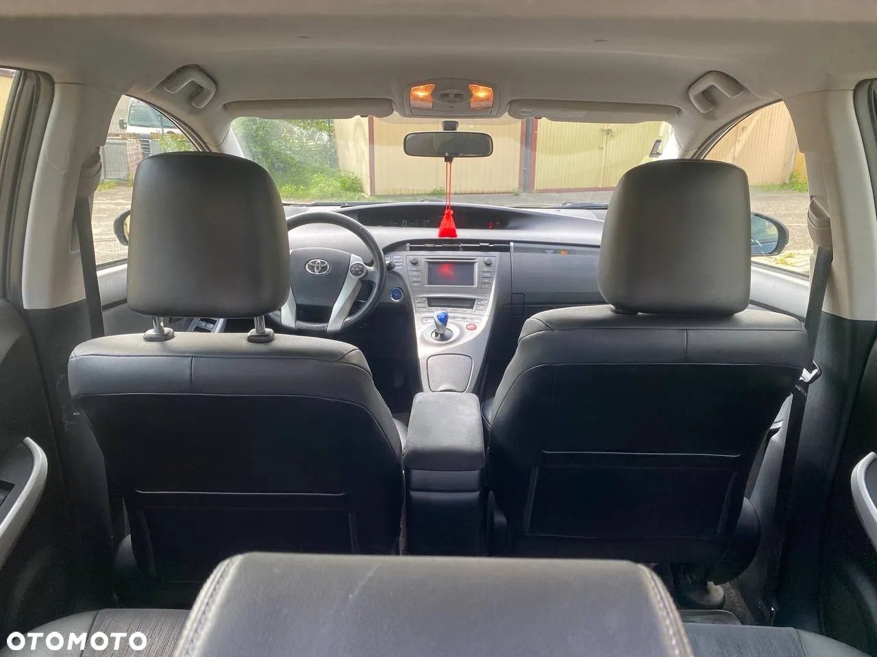 Toyota Prius Plug-in 1.8 HSD Premium - 9