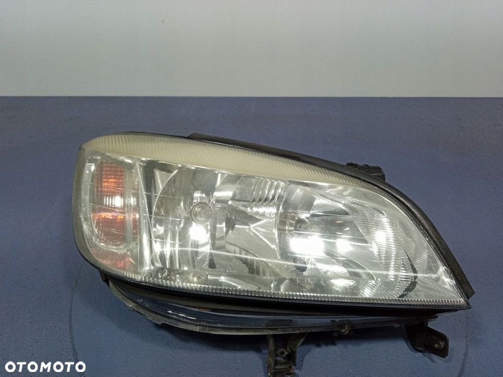 OPEL ZAFIRA A REFLEKTOR PRAWY LAMPA EU 90582022 - 1