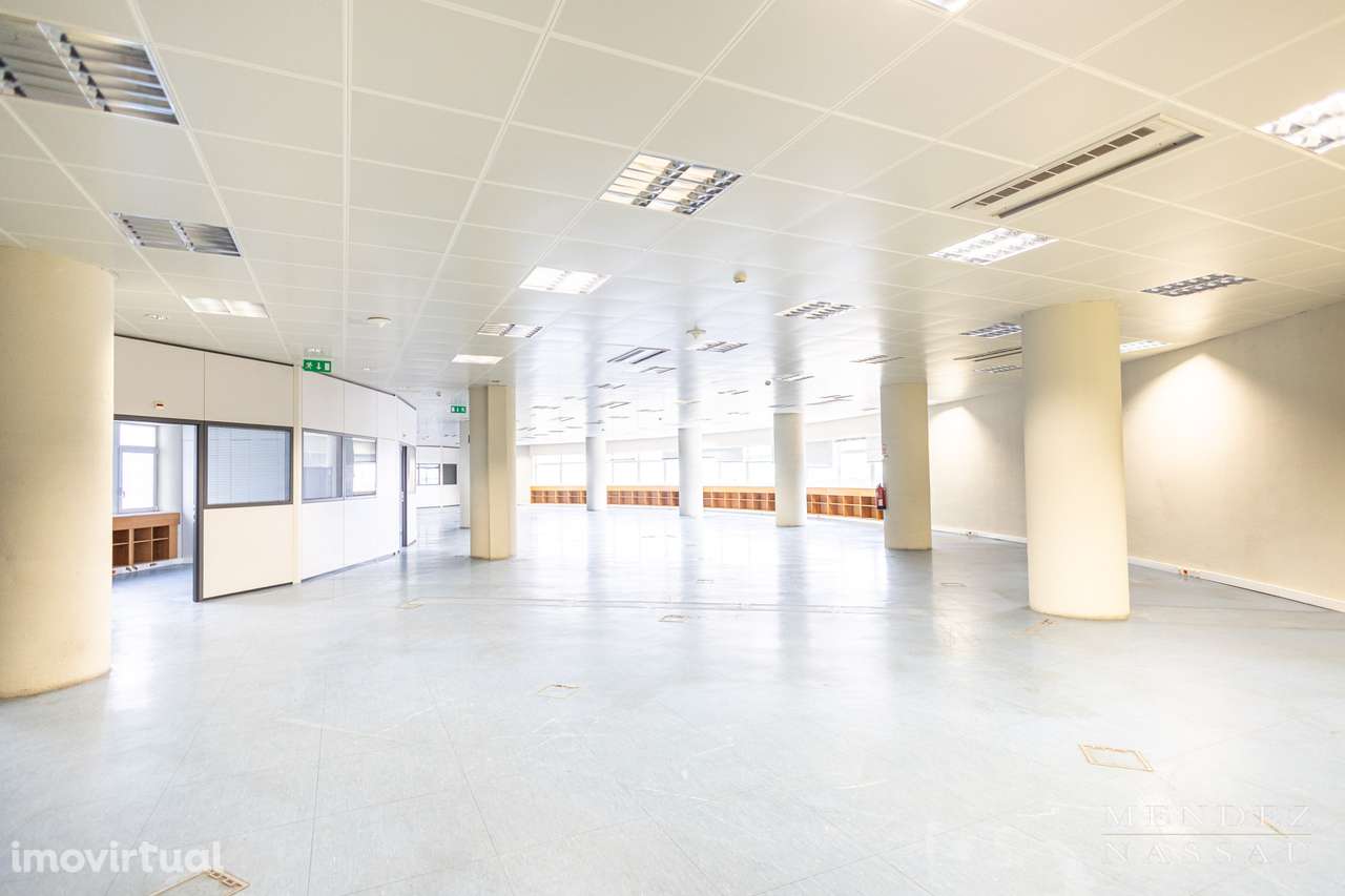 Office & Storage Premium Building - Grande imagem: 2/31