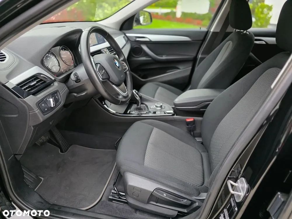 BMW X2 sDrive18d Business Edition sport - 21