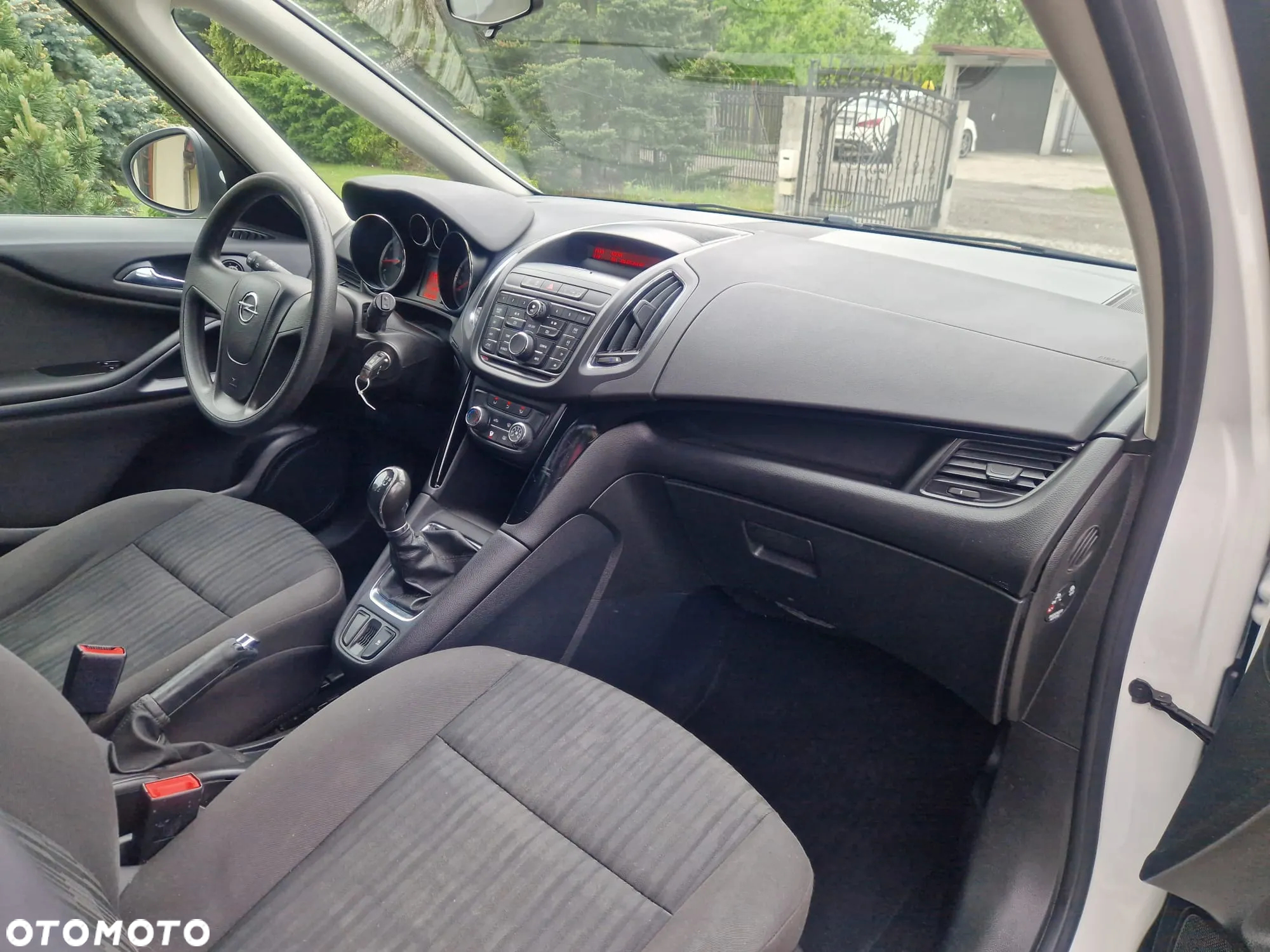 Opel Zafira 1.8 Cosmo - 14