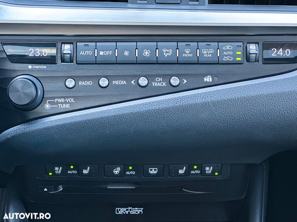 Lexus Seria ES 300h Luxury - 17