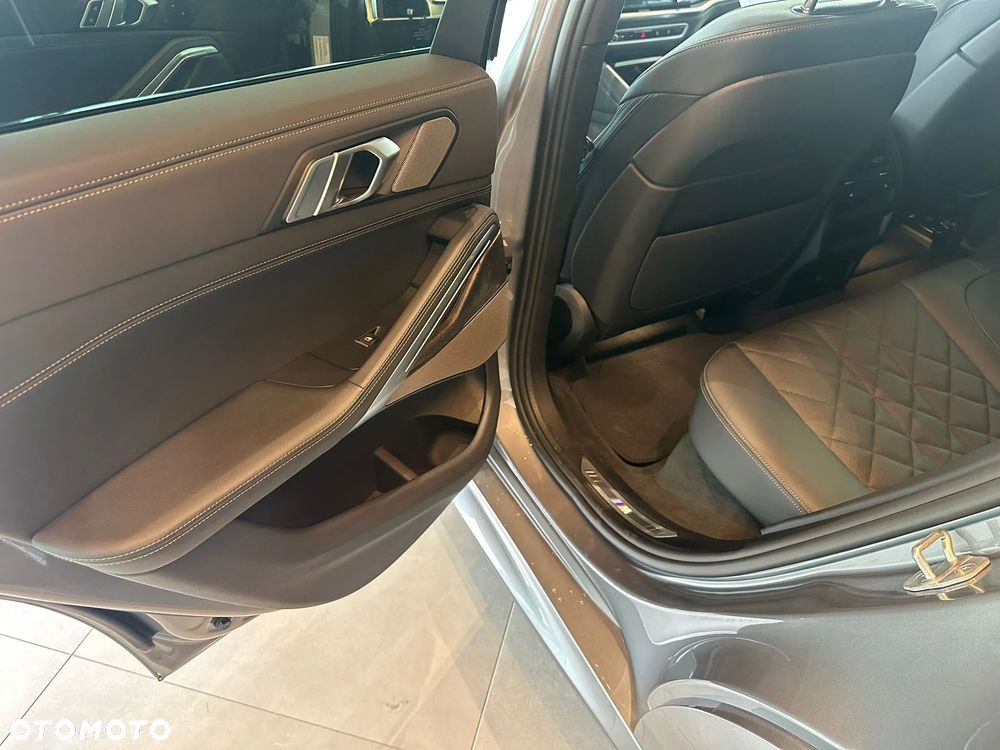 BMW X6 xDrive30d - 18