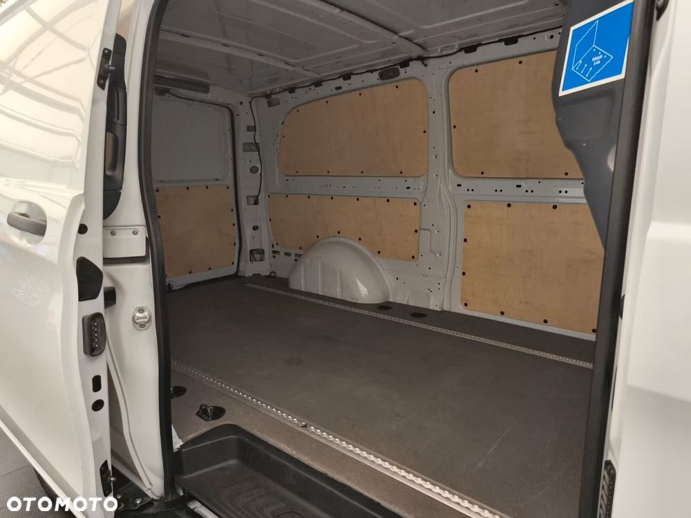 Mercedes-Benz Vito - 9