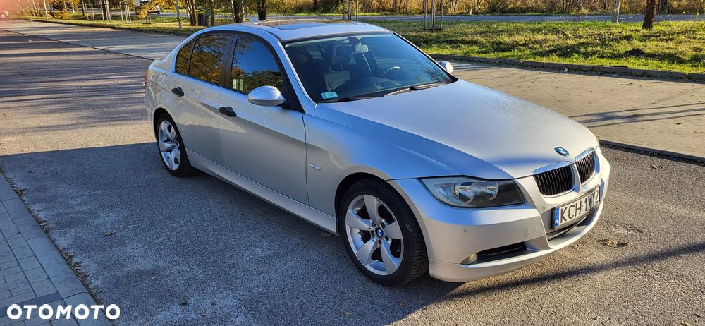 BMW Seria 3 320i - 4