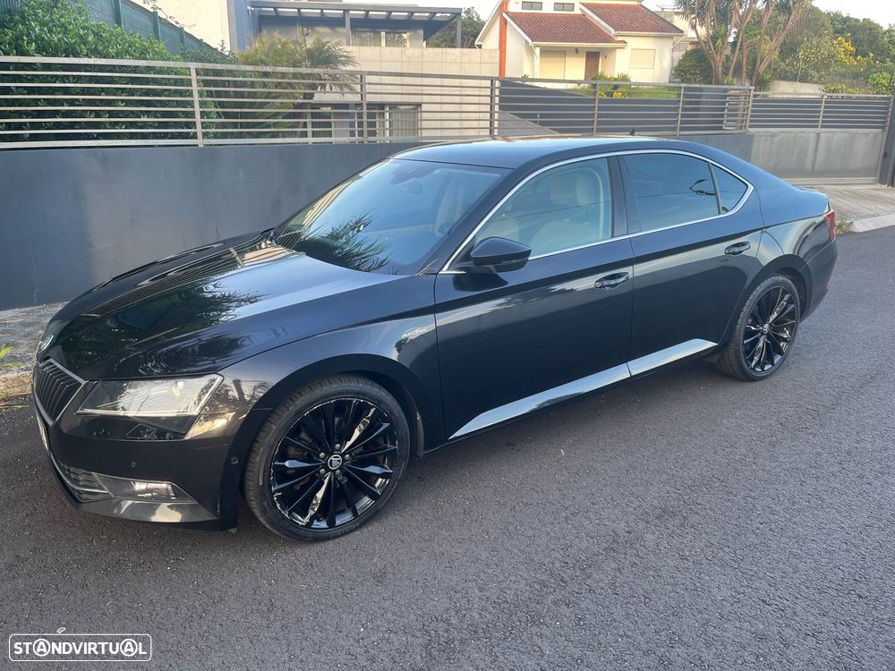 Skoda Superb 2.0 TDI 4x4 DSG L&K - 14