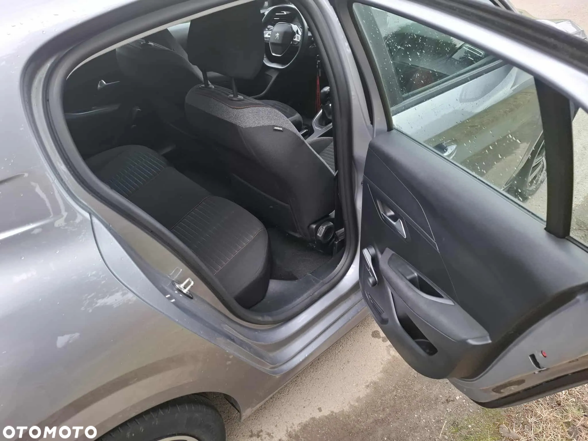 Peugeot 208 PureTech 75 Allure - 17