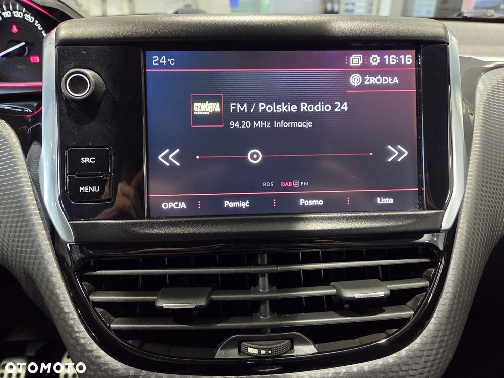 Peugeot 2008 1.2 PureTech Allure S&S - 23