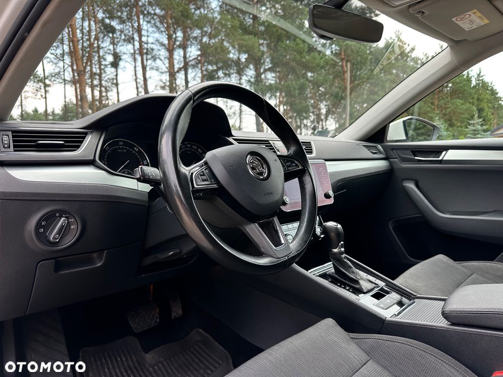 Skoda Superb 2.0 TDI Ambition DSG7 - 8