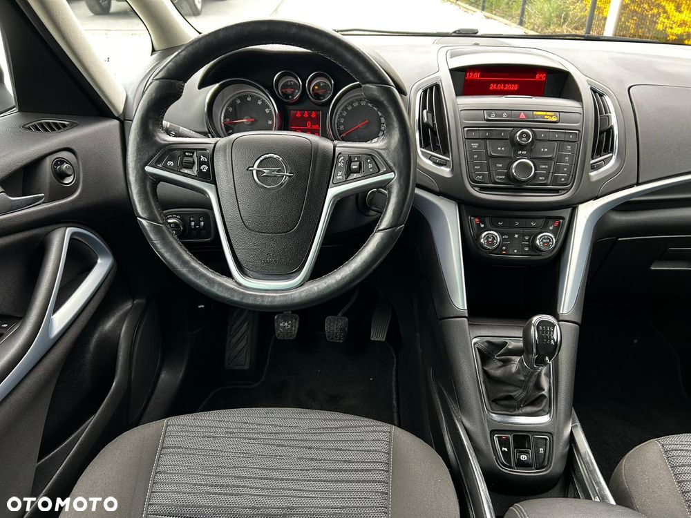 Opel Zafira 1.4 Turbo (ecoFLEX) Start/Stop Active - 23