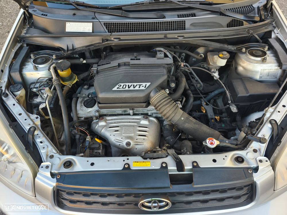 Toyota RAV4 2.0 Pack 2 - 25