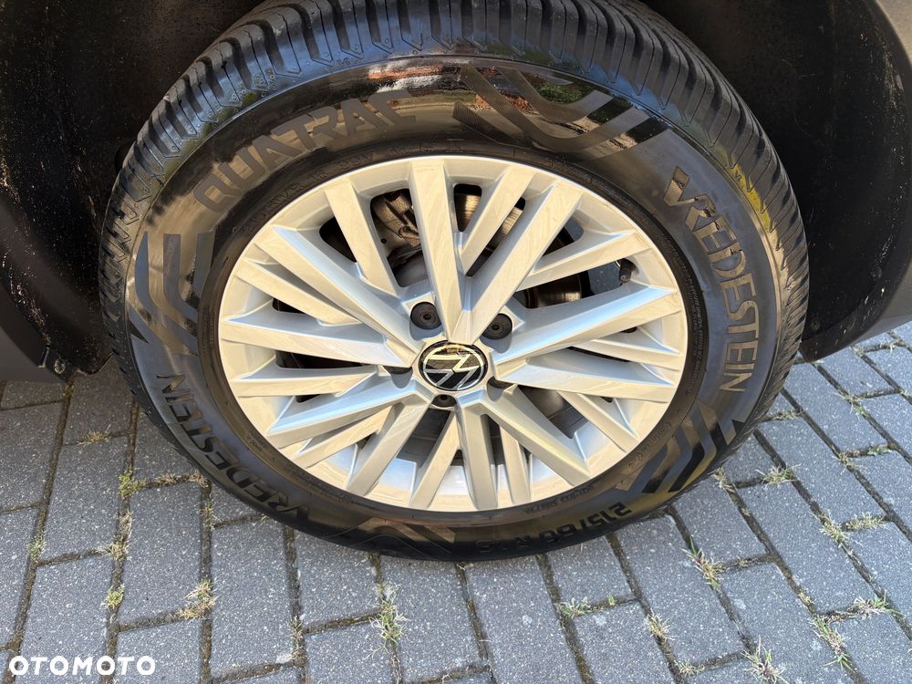 Volkswagen T-Roc 1.0 TSI OPF Style - 32
