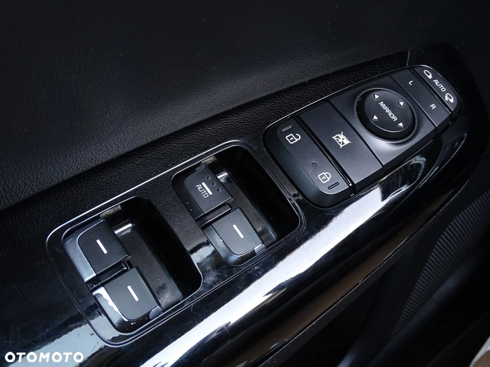 Kia Sportage 2.0 CRDI L 4WD - 19