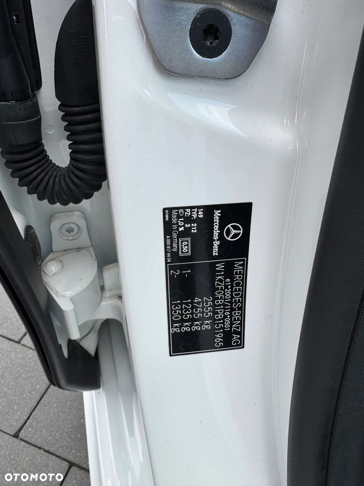 Mercedes-Benz Klasa E 220 d 4-Matic AMG - 38