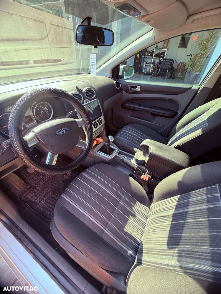 Ford Focus 1.6 TDCI 90 CP Trend - 10