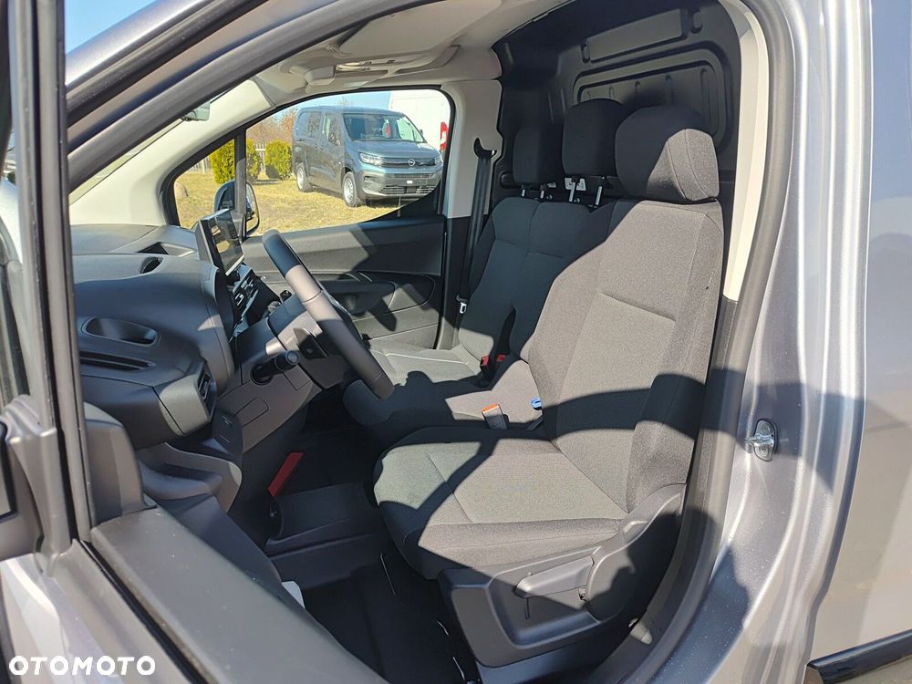 Opel Combo Cargo Combo Cargo Furgon M TECH Diesel 130KM Automat - 30