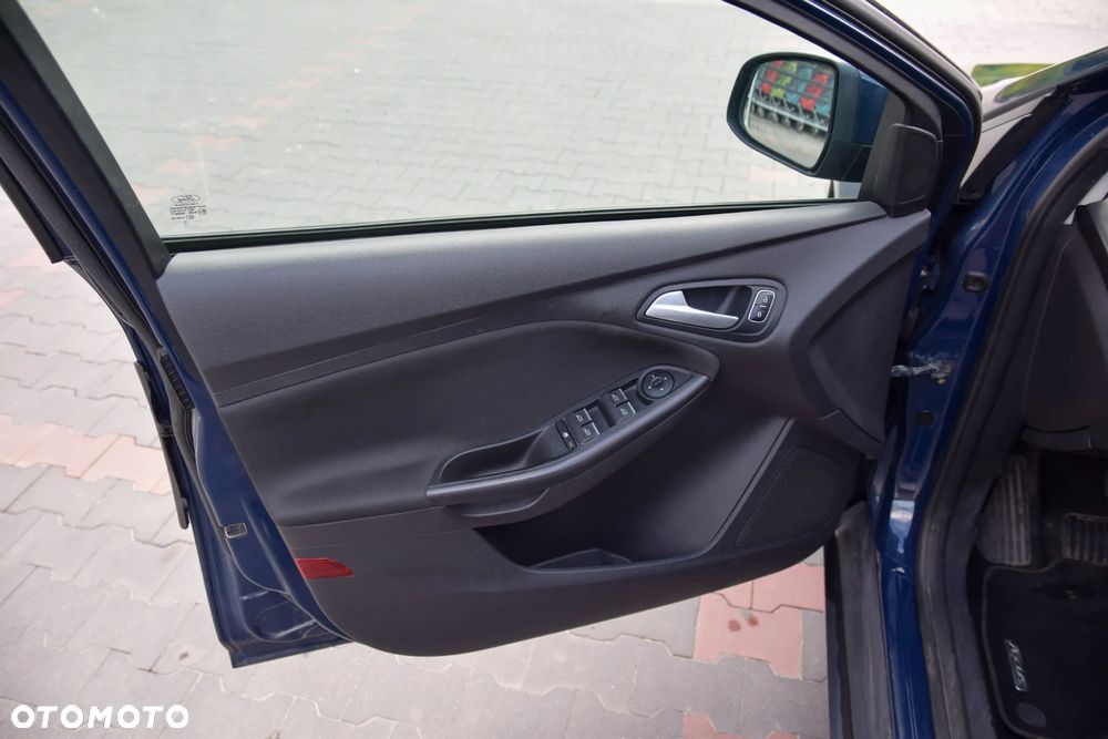Ford Focus 1.5 EcoBoost Trend ASS - 25