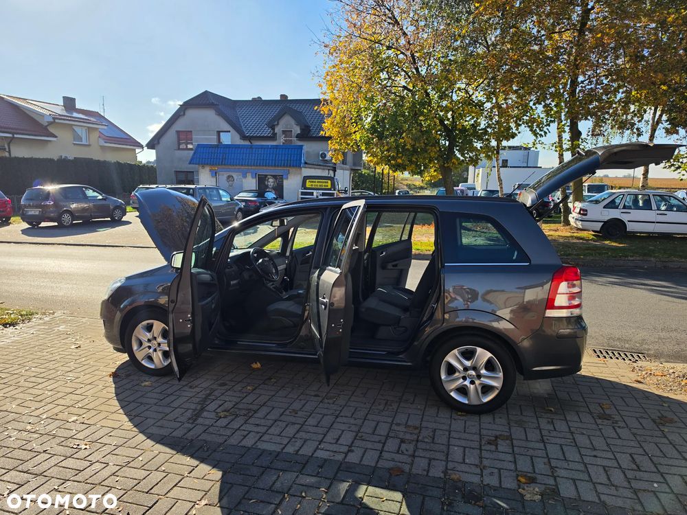 Opel Zafira - 19