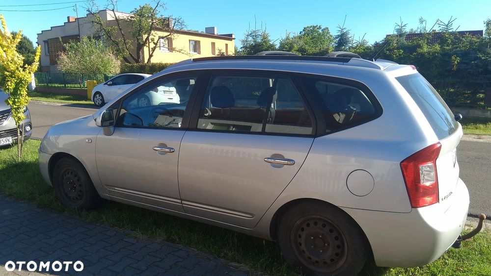 Kia Carens 2.0 EX - 2